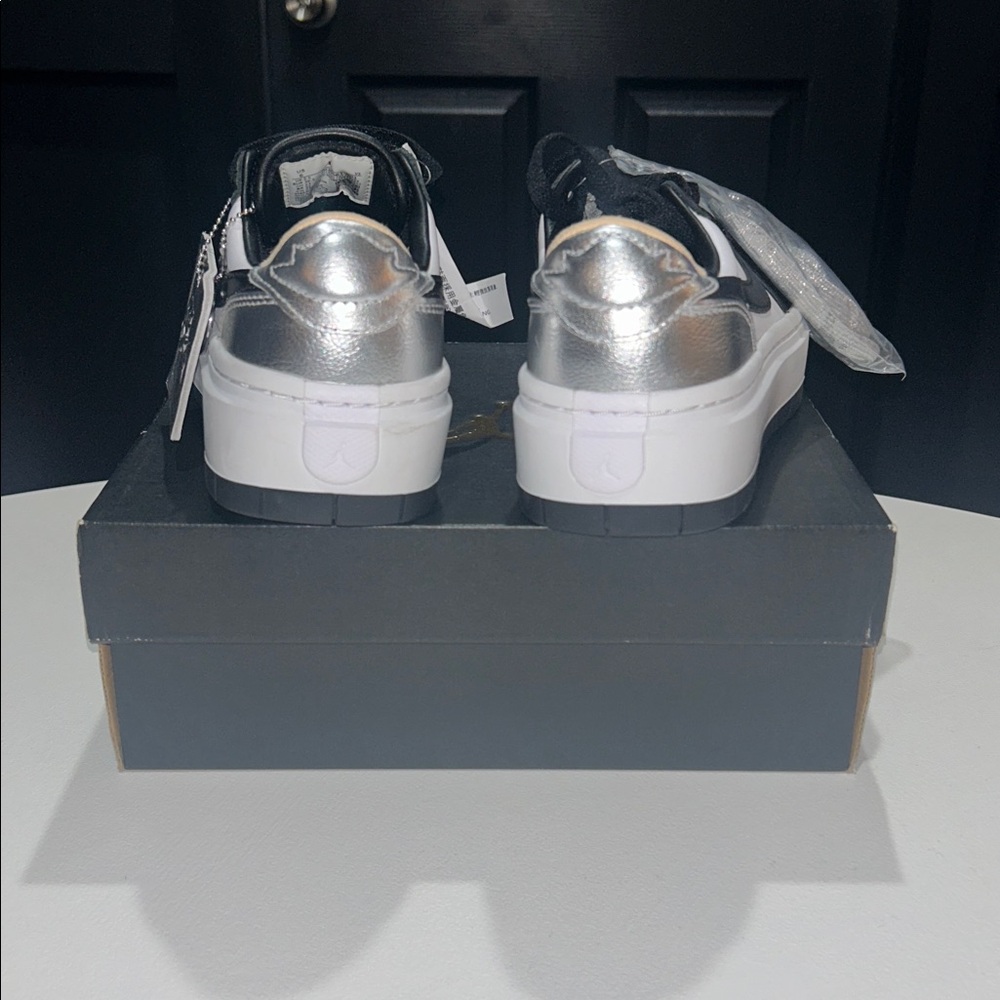 Jordan 1 Elevate Low SE “Silver Toe” Women’s Size 6 - Picture 5 of 9